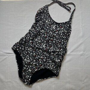 New without tags TOAST one piece flower swimsuit with ruching size 12 US